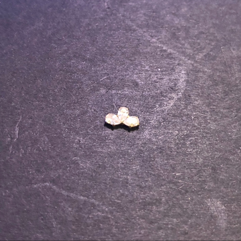 Anatometal 14k yellow gold pear fan threadless end